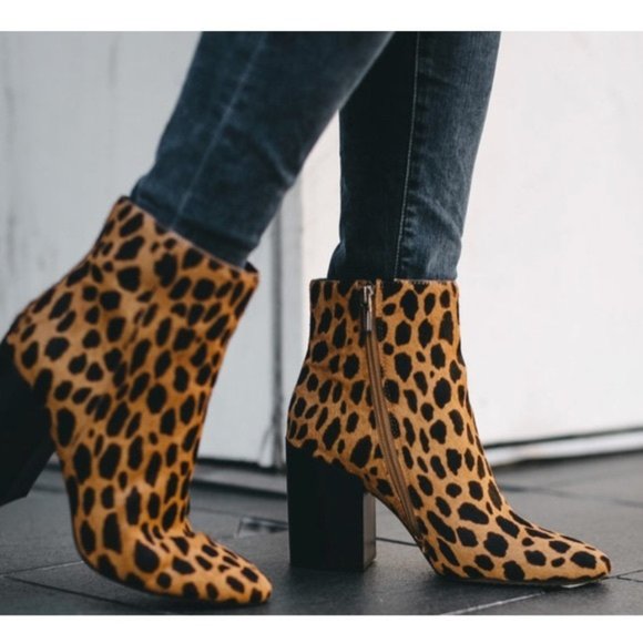 Vince Camuto Shoes - Vince Camuto leopard animinal print bootie size 7